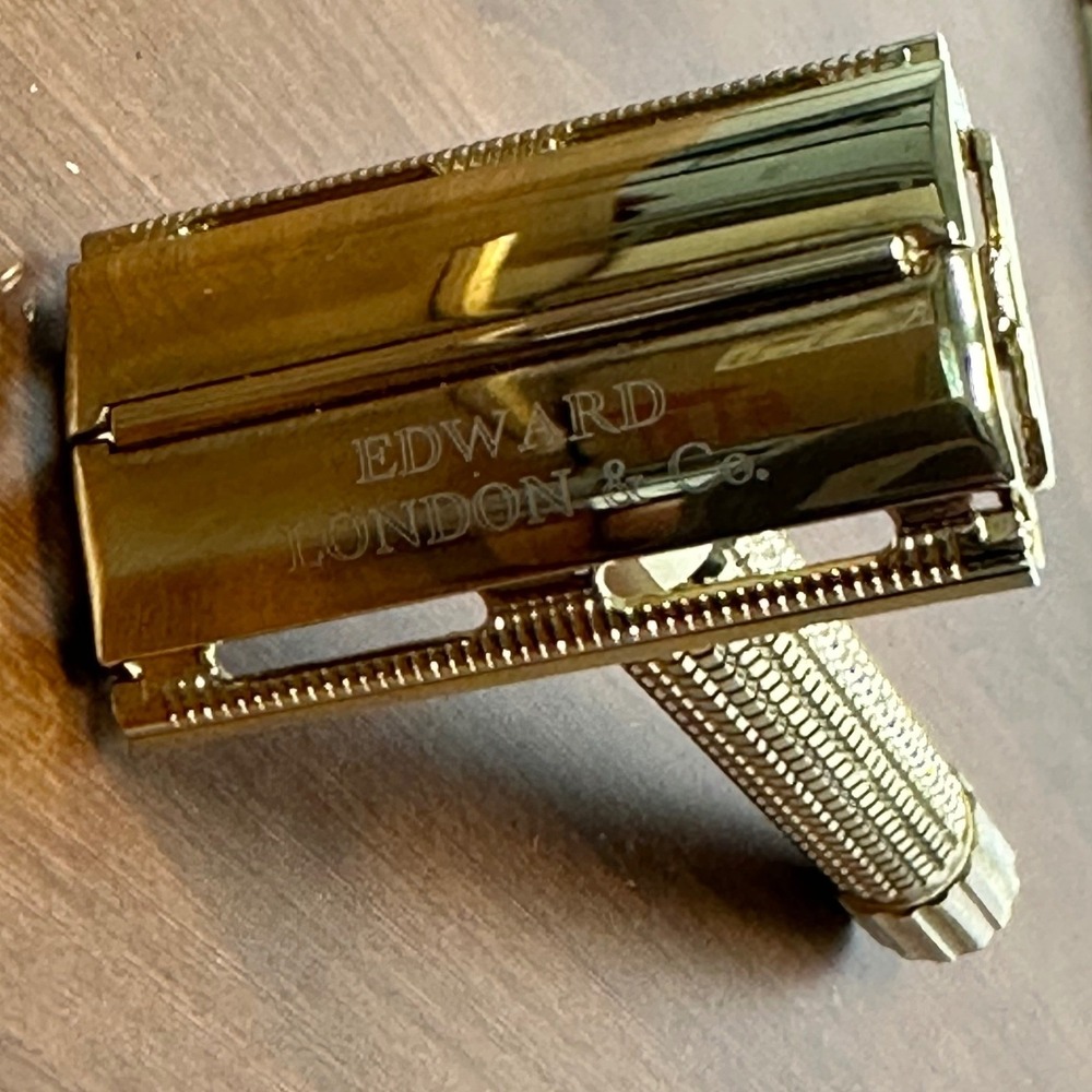 HTF Vintage Gillette Tech Safety Razor Edward London & Co Gold Tone USA